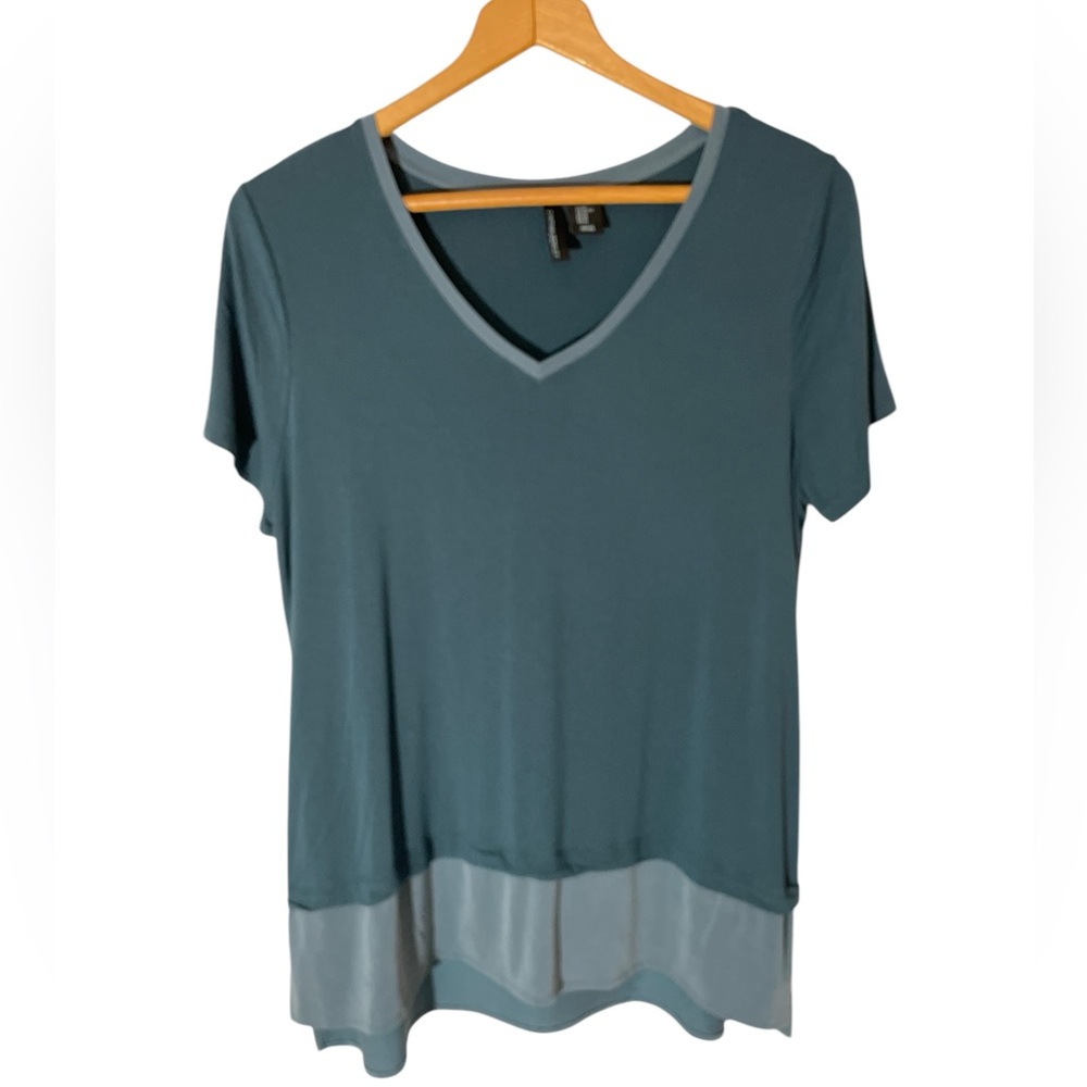 C4- Women’s Extra Large - Cynthia Rowley V Neck Long Shirt
